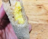 Hình bước làm 4 của món Bánh mì nhân kem trứng chà bông