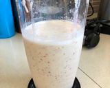 A picture of step 2 of Apple Date Shake.