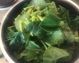 รูปขั้นตอนการทำที่ 2 ของ คะน้าหมูสับ กระเทียมพริกแห้ง ไม่ใส่น้ำมัน 😚🥬