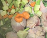 Foto del paso 5 de la receta: Pollo con verduras frescas en olla a presión