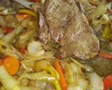 Foto del paso 3 de la receta: Bifes a la criolla al horno con guarnición de papas