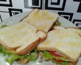 Foto langkah ke 3 dari resep Burger roti tawar ala²😉.