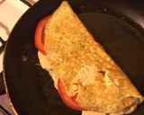 Foto del paso 2 de la receta: Omelette de queso y tomate