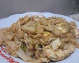 Foto langkah ke 7 dari resep Kwetiaw Goreng.