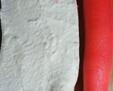 Foto langkah ke 5 dari resep Singkong Gulung Merah Putih.