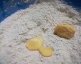 A picture of step 2 of Sausage flower bread.