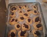 Foto del paso 4 de la receta: Galletas materas de vainilla rellenas con chocolate🫓🍫