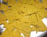 A picture of step 4 of Cheese nachos with stuff rajma.
