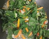 Foto langkah ke 3 dari resep Tumis Daun Ubi jalar Enak dan satset.
