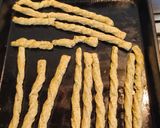 Foto del paso 3 de la receta: Palitos condimentados de queso