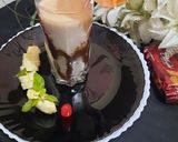 A picture of step 4 of Candi banana shake.
