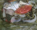 Foto langkah ke 6 dari resep Pepes Ikan Peda Daun Bayam.