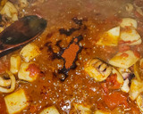 Foto del paso 6 de la receta: Arroz Maty, con alcachofas confitadas, ajos tiernos, gambas langostineras y sepia