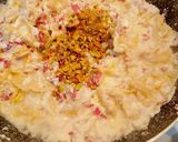 Foto del passaggio 8 della ricetta Farfalle alla crema di ricotta e bresaola con pistacchi al profumo di limone
