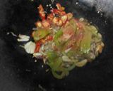 Foto langkah ke 3 dari resep Sayur sawi putih+telur praktis.