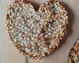 Foto del paso 5 de la receta: Galletas 2 ing 💝 Sin harina, sin azúcar, sin huevo, sin lácteos