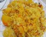 A picture of step 2 of Aloo chawal.