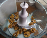 Foto del paso 1 de la receta: Bizcocho de harina de espelta integral, calabaza y zanahoria con nueces