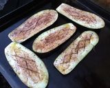 Une image de l'étape 4 de Aubergine grillée aux épices anardana.