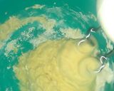 Foto langkah ke 1 dari resep Roti Sobek (Hand Mixer, All-in).