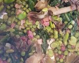 Foto del passaggio 4 della ricetta Vignarola con gomiti rigati