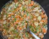 A picture of step 2 of Spaghetti And Mix Veg Soup.
