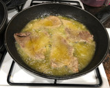 Foto del paso 1 de la receta: Fricandó de ternera con puré de patata y emulsión de aceite de trufa