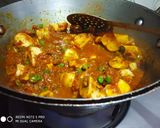A picture of step 3 of Aloo Choliya with mushrooms.