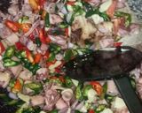 Foto langkah ke 3 dari resep Tumis Cumi Asin Cabe Ijo.
