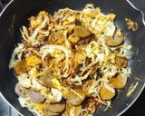 Foto langkah ke 3 dari resep Kwetiau goreng pedas.