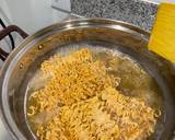 ผัดกะเพรามาม่าพริกแห้ง เส้นไม่เละ วิธีทำสูตร 1 รูป