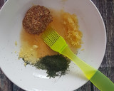Foto del paso 1 de la receta: Salmón marinado con mostaza,miel, limón,heneldo y jengibre