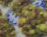 صورة لخطوة 3 من وصفة كرات البسكوت بالكاكاو والفستق 🍪❤