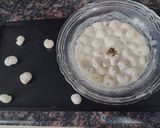 A picture of step 3 of Sweet Makhana raita.