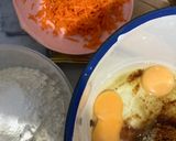 Foto langkah ke 1 dari resep Simple Carrot Cake dengan Orange Buttercream (No Oven).