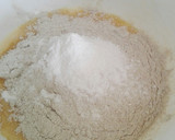 Foto del paso 1 de la receta: Buñuelos de manzana con leche fermentada