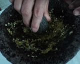 Foto del paso 3 de la receta: Salsa quebrada de molcajete poco picante, el mentidero