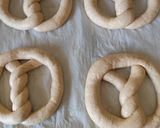 Kovászos sós perec recept fázis 8 fotója