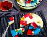 A picture of step 5 of Broken Glass Jelly Pudding.