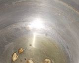 A picture of step 4 of Gulaati (khoye Waly meethy chawal).