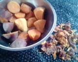Foto langkah ke 1 dari resep Bola - bola ubi kuning.
