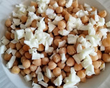 Foto del paso 10 de la receta: Ensalada de garbanzos y pimientos asados