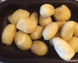 A picture of step 3 of Baked potatoes with tofu and thyme (pečené zemiaky s tofu a tymiánom).