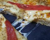 Foto del paso 9 de la receta: Primer pizza del año de jamón y morrón compartida con amigas