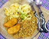 Foto langkah ke 4 dari resep Nasi goreng bawang.