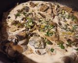 Foto del paso 3 de la receta: Salsa de champiñones y verdeo para pastas