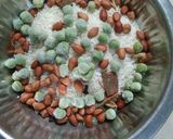 A picture of step 1 of Peas Pulao with Milk based Chicken Rezala.