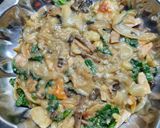 Foto del paso 6 de la receta: Tortilla de verdura, pollo y hongos (al horno)