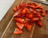 Foto del paso 6 de la receta: Tarta de mousse de fresa