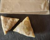 A picture of step 4 of Chana dal Onion Patti Samosa.